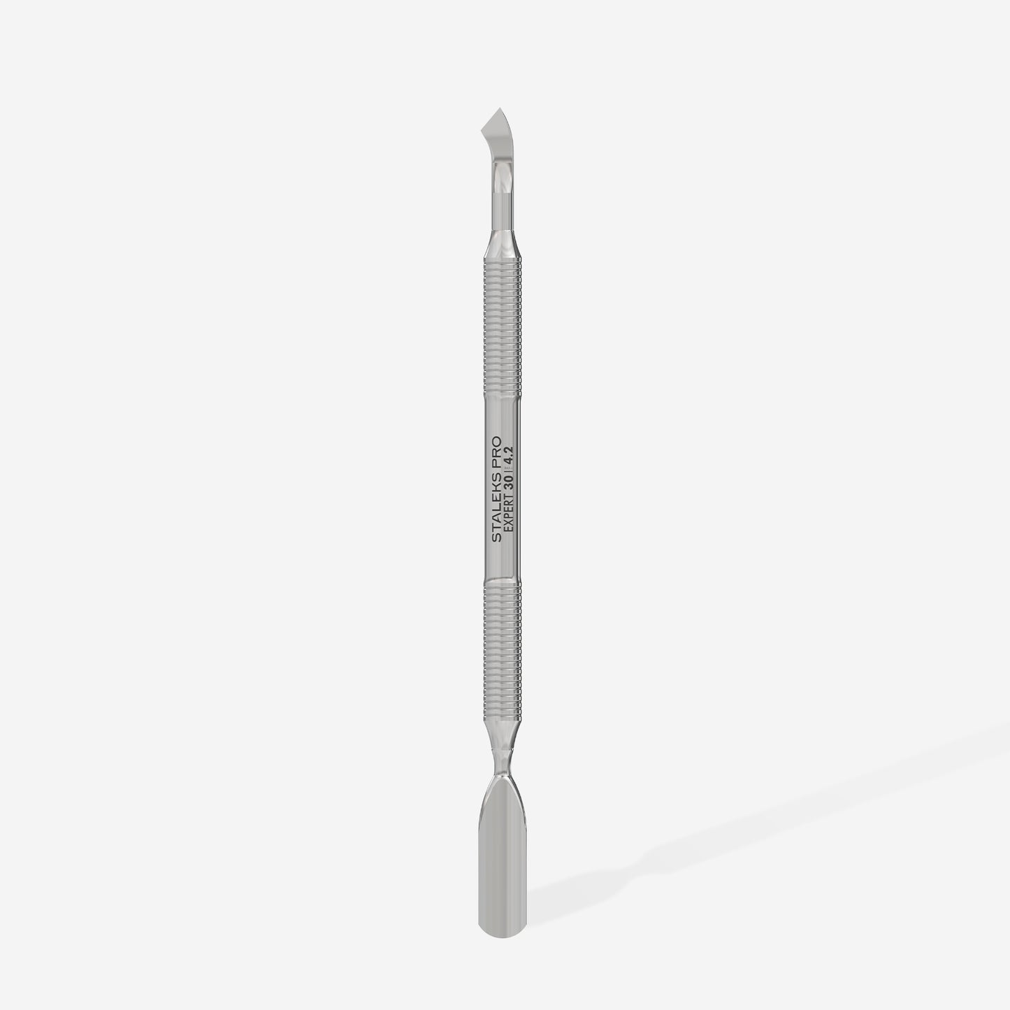 Manicure pusher EXPERT 30 TYPE 4.2 (rounded wide pusher and bent blade)