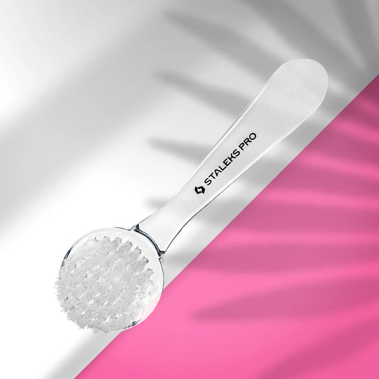 Manicure brush EXPERT 01 for dust removal (with cap)